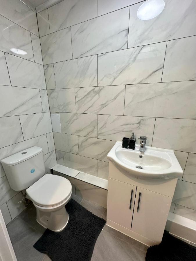Luton Town Centre Apartment エクステリア 写真