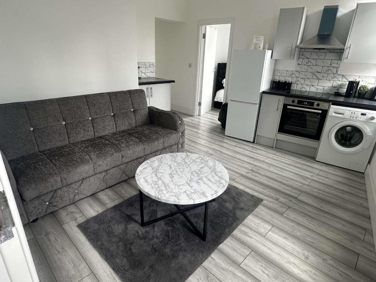 Luton Town Centre Apartment エクステリア 写真